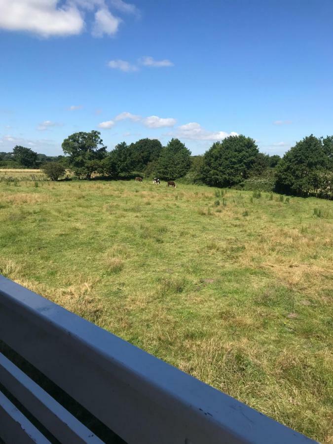 Moorhouse Farm Flat Apartman Telford Kültér fotó